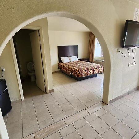 Hometown Inn And Suites Mesquite Exterior photo